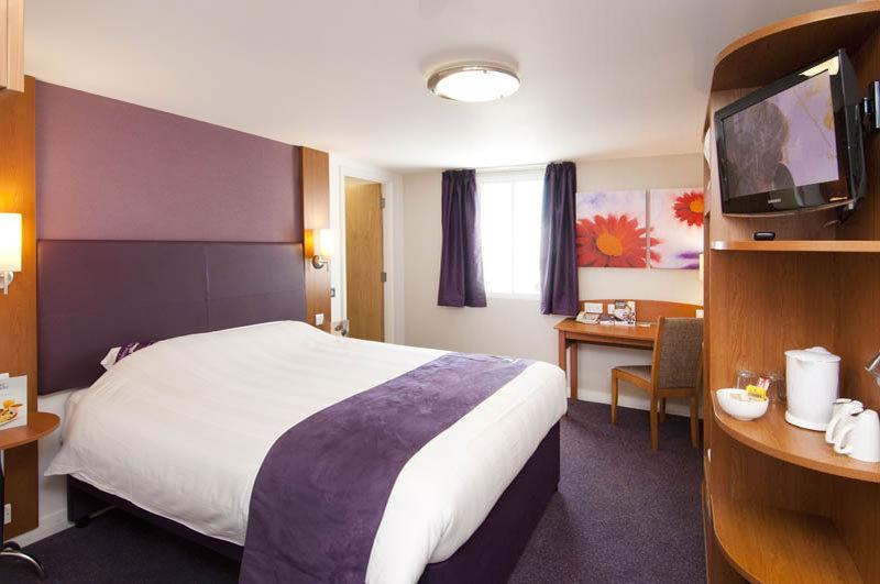 Premier Inn London Croydon West - Purley A23 מראה חיצוני תמונה